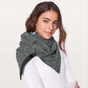 Lululemon- Vinyasa Scarf